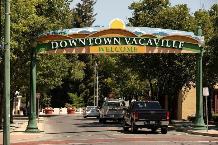 vacaville-airport-shuttle-big-0