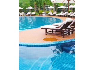 pool-cleaning-in-temple-ga-small-0