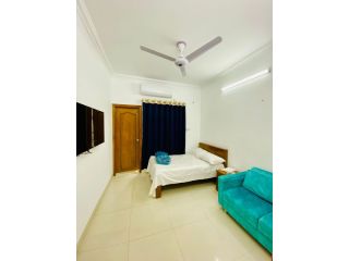 fully-furnished-3-bedroom-apartment-for-rent-bashundhara-ra-small-3