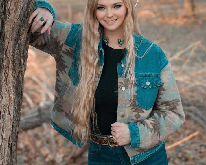 buy-denim-jacket-for-women-montanaco-clothing