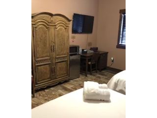best-lodges-in-canyonlands-national-park-small-0
