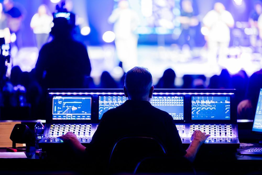 event-production-services-with-sound-lighting-and-video-big-0