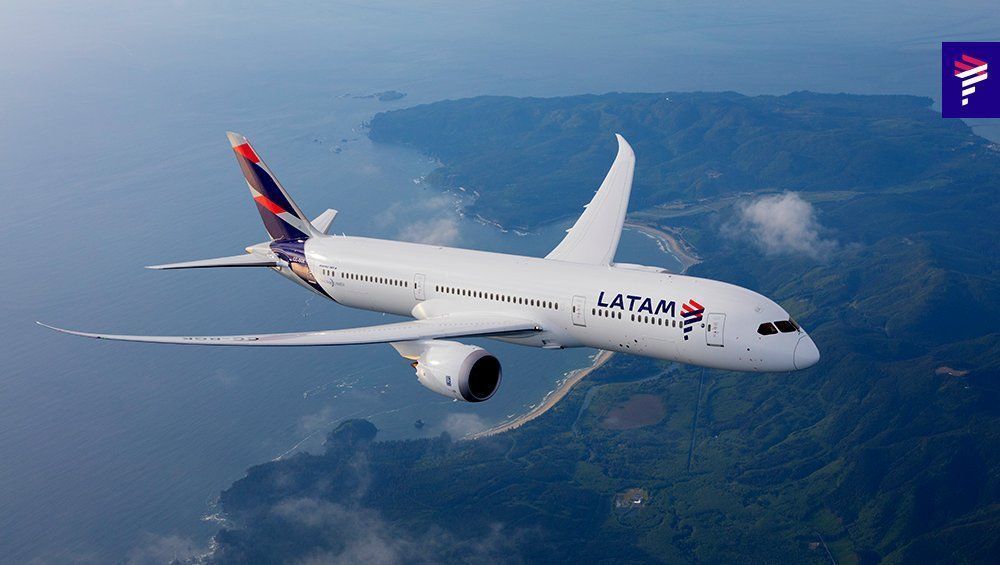 1-833-641-1988-latam-airlines-mco-terminal-big-0