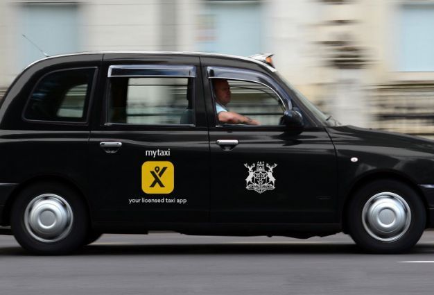 stowe-taxi-service-neils-wheels-big-0