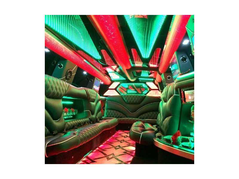 hawaii-limo-service-from-honolulu-airport-small-0
