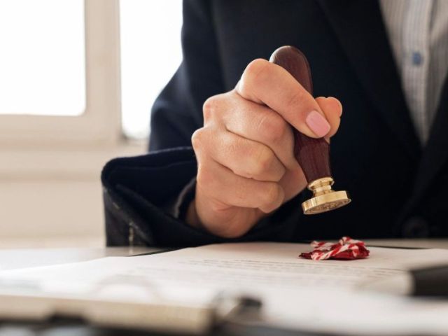 notary-document-in-west-palm-beach-bates-business-services