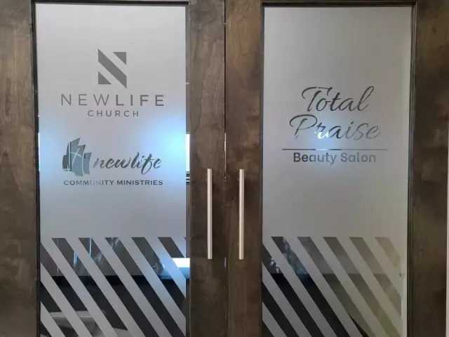 indoor-signs-atlanta-custom-interior-signage-by-blackfire-signs