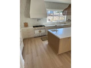 premium-luxury-vinyl-flooring-installation-in-san-diego-small-0