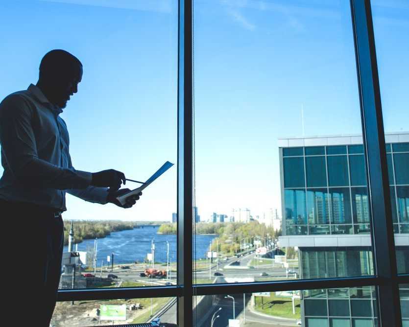trusted-commercial-window-repair-near-me-for-fast