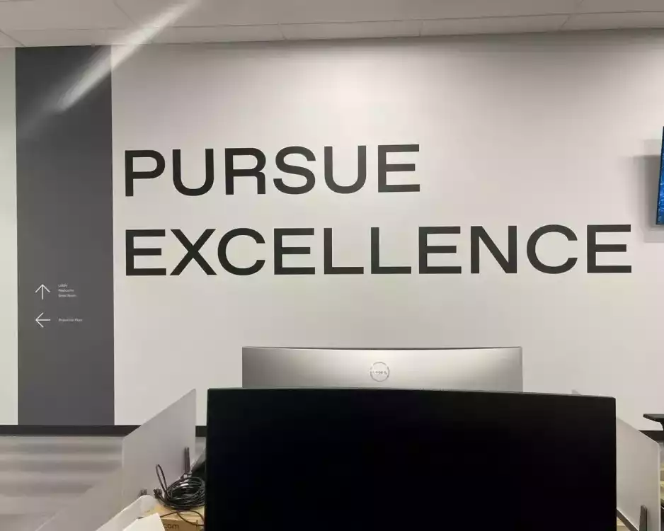 indoor-signs-pensacola-for-professional-business-spaces