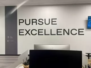 indoor-signs-pensacola-for-professional-business-spaces-small-0