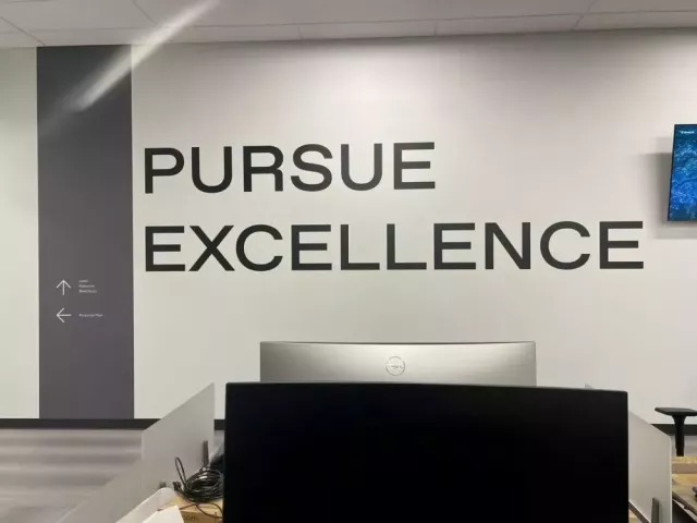 indoor-signs-pensacola-for-professional-business-spaces