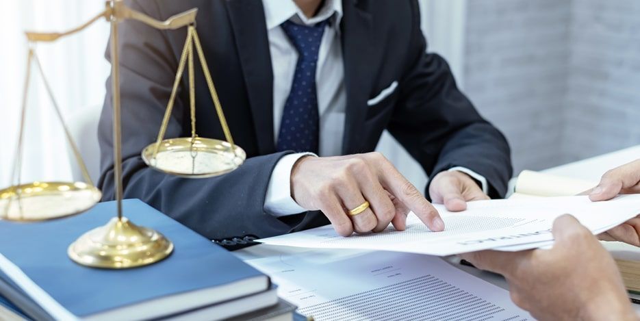 how-criminal-defense-attorney-help-to-reduce-penalties-big-1