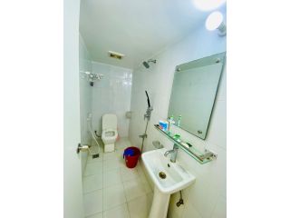 fully-furnished-1bhk-apartment-for-rent-in-bashundhara-dhaka-small-3