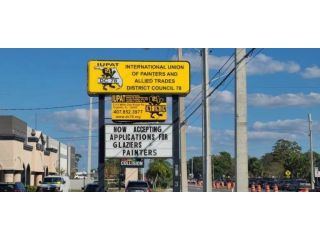 modern-pylon-signs-in-orlando-small-0