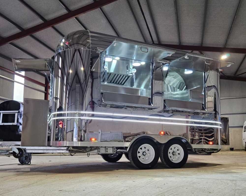 coffee-trailers-in-uk-mobile-coffee-catering-for-events