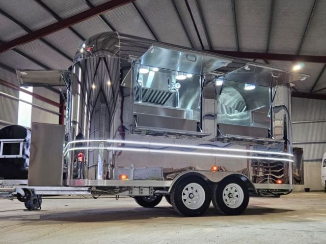 coffee-trailers-in-uk-mobile-coffee-catering-for-events