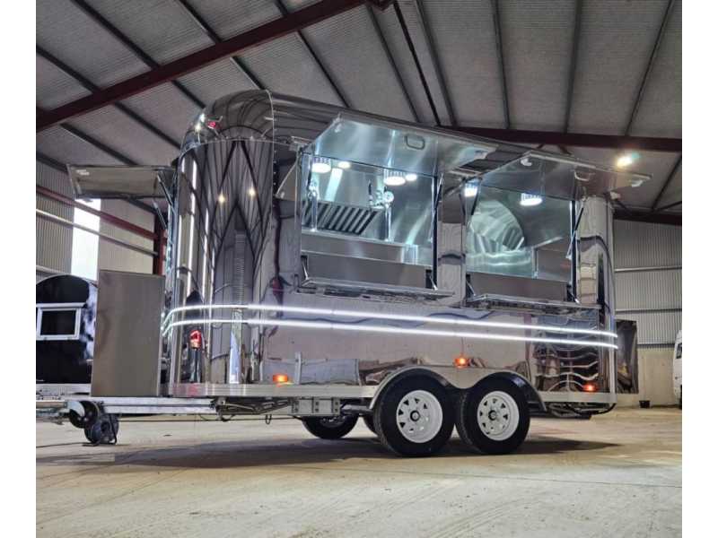 coffee-trailers-in-uk-mobile-coffee-catering-for-events-small-0