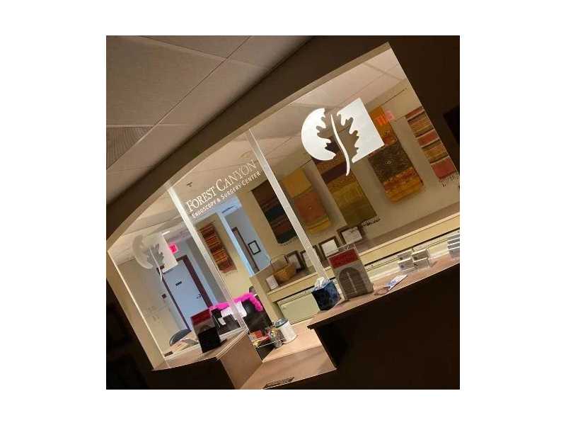 protective-acrylic-counter-cases-in-arizona-small-0