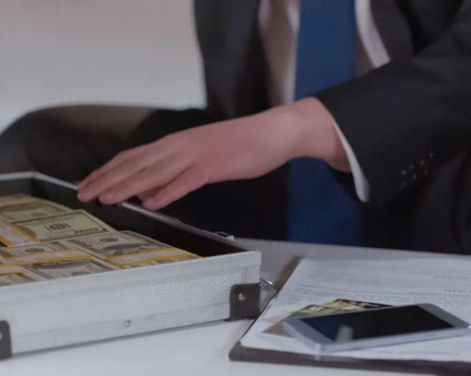 embezzlement-defense-lawyer-on-long-island