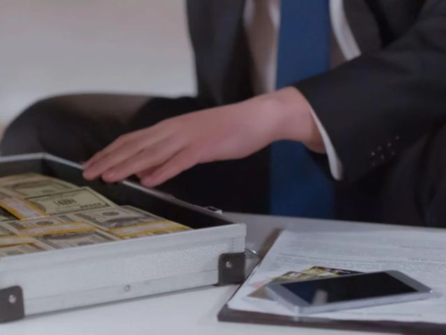 embezzlement-defense-lawyer-on-long-island