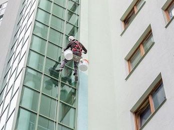 best-window-cleaning-services-near-you-affordable