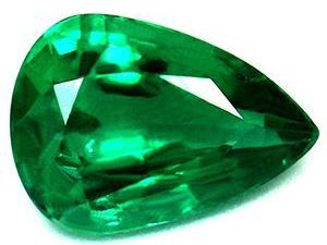 natural-emerald-green-stone