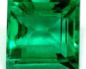 luxury-green-stones-for-fine-collections