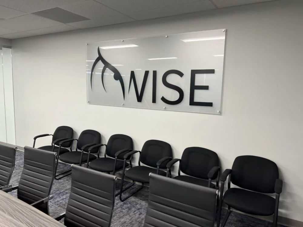 custom-lobby-signs-in-tampa-by-amazing-signs-big-0