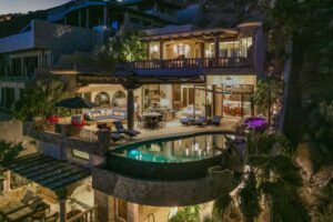 yacht-charte-with-cabo-villa-big-0