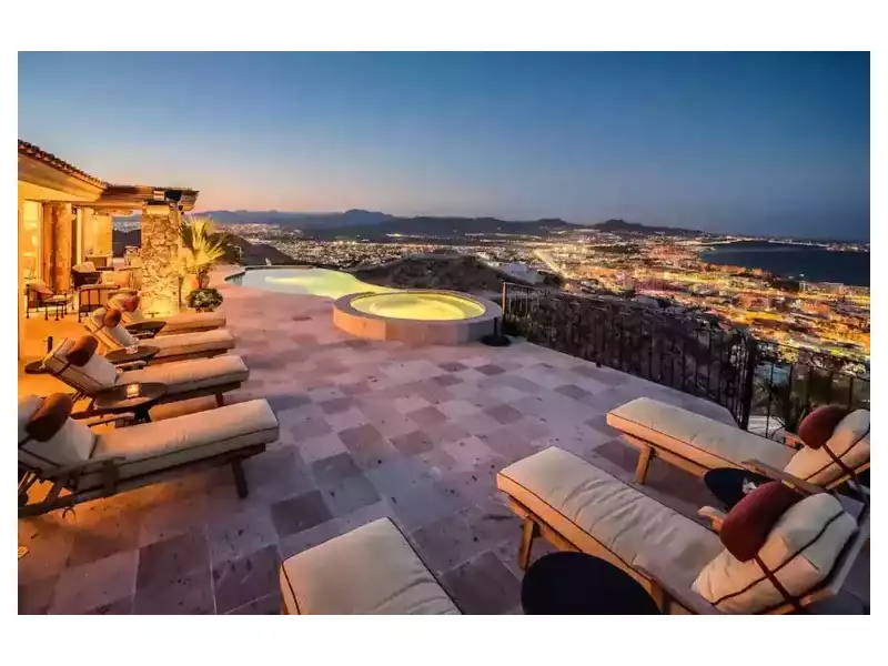 concierge-service-with-cabo-villa-small-1