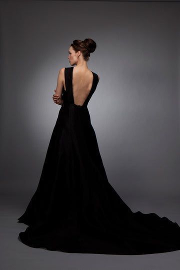 buy-designer-luxury-evening-gowns-for-special-events-big-1