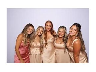 add-glam-fun-to-your-celebration-with-popnpixels-photo-booths-small-0