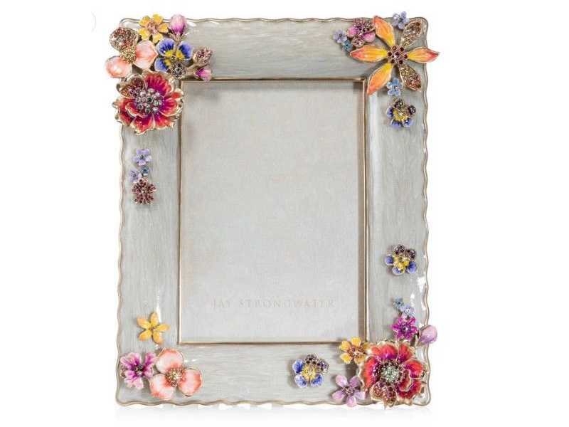 shop-luxury-jay-strongwater-frames-for-mothers-day-gifts-small-0