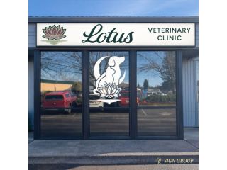professional-window-graphics-and-vinyl-signs-in-portland-small-0