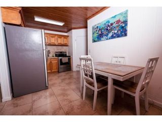 affordable-apartments-by-owner-in-spanish-wells-small-3