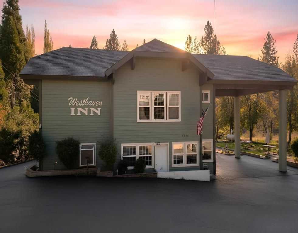 website-for-hotel-booking-comfortable-stay-at-westhaven-big-0