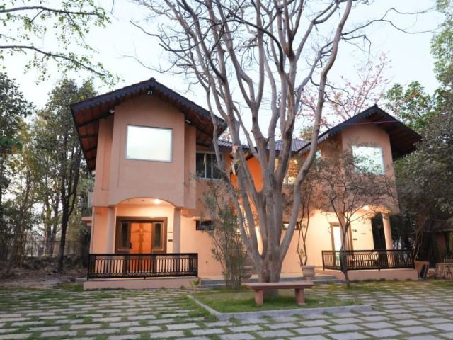 pench-resorts-for-couples-at-nidhivann-wellness-retreat