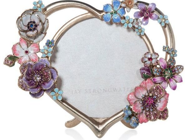 premium-jay-strongwater-frames-for-timeless-mothers-day-gift