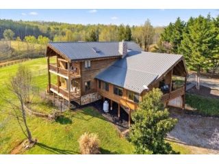 realtors-in-rocky-mount-va-small-0