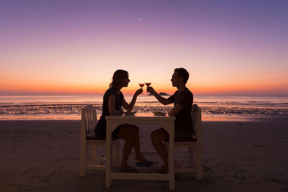 luxury-oceanfront-condo-shares-airbnb-vs-vrbo-booking-tips-big-0