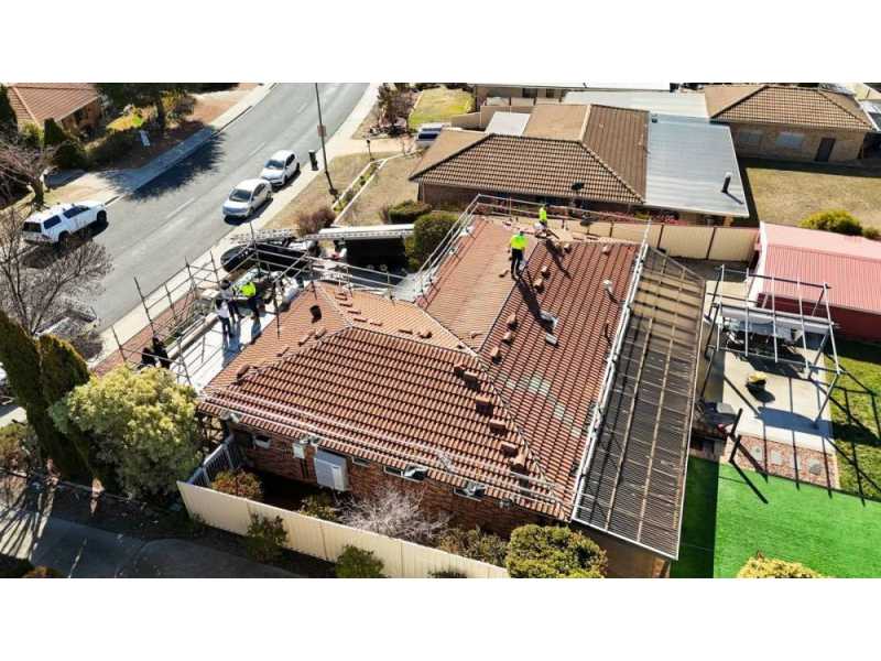 before-and-after-roof-painting-small-0