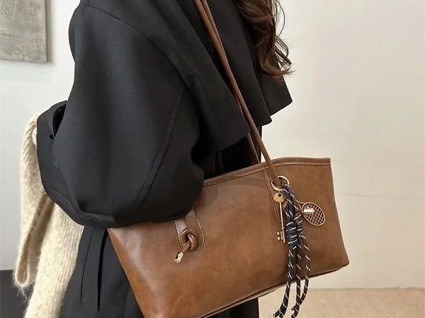 large-capacity-pendant-tote-bag