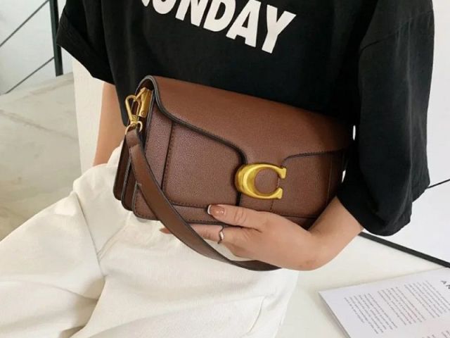 double-strap-small-square-crossbody-bag-sale