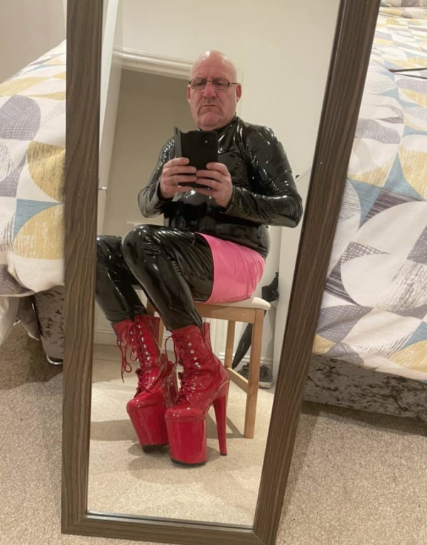 master-top-seeking-committed-submissives-big-1