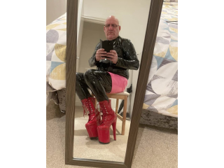 master-top-seeking-committed-submissives-small-1