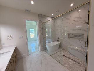 bathroom-remodeling-in-sachse-by-oak-custom-remodeling-small-0