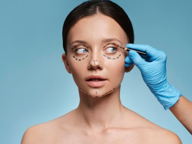 experienced-blepharoplasty-surgeons-in-miami