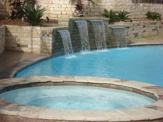 pet-friendly-medical-center-apartments-small-0