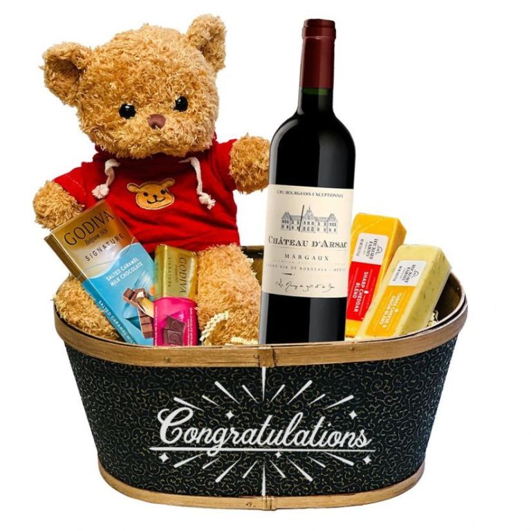celebrate-success-with-a-premium-graduation-wine-basket-big-0